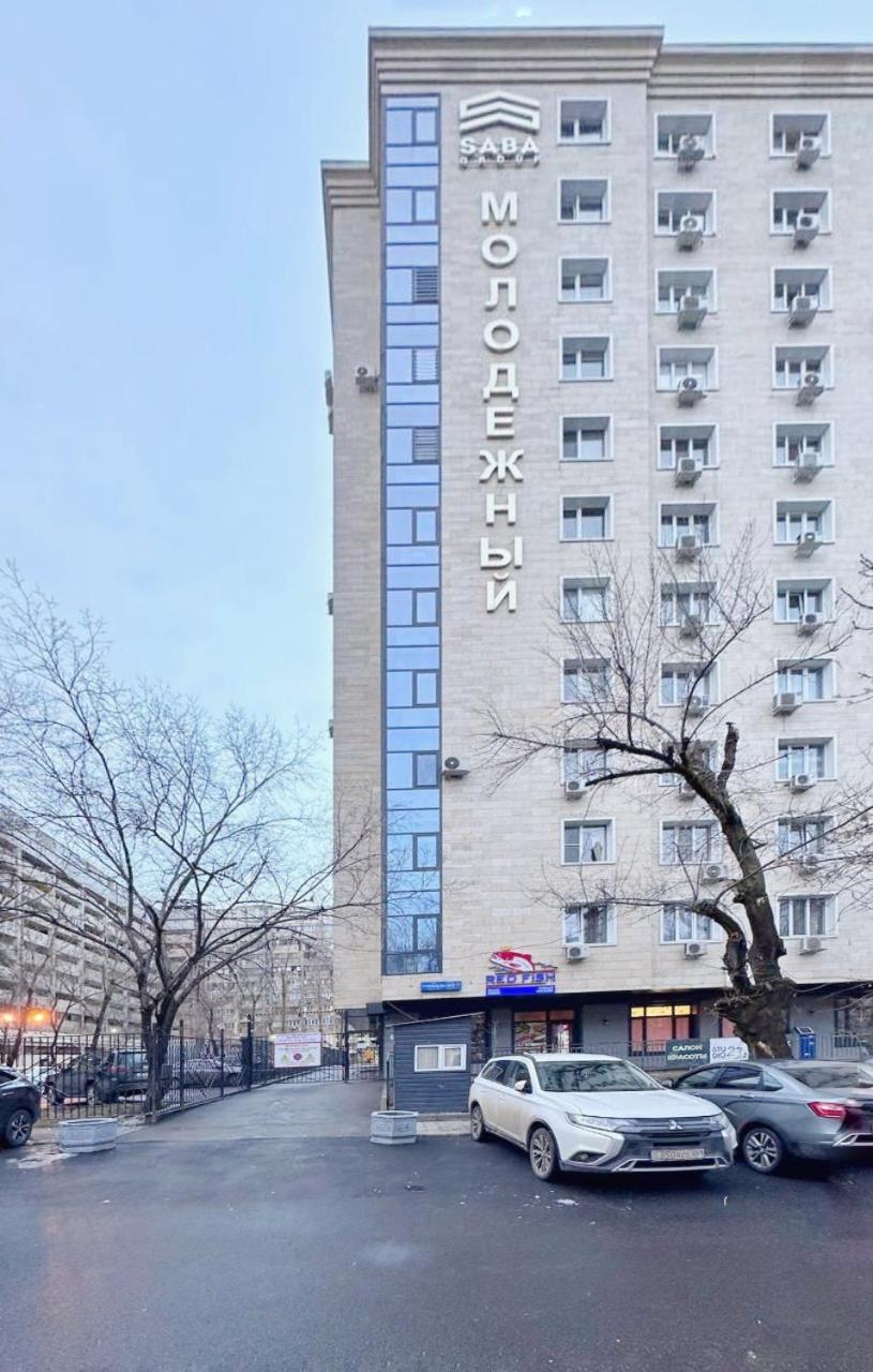 Modern Apartment In Golden Square 알마티 외부 사진