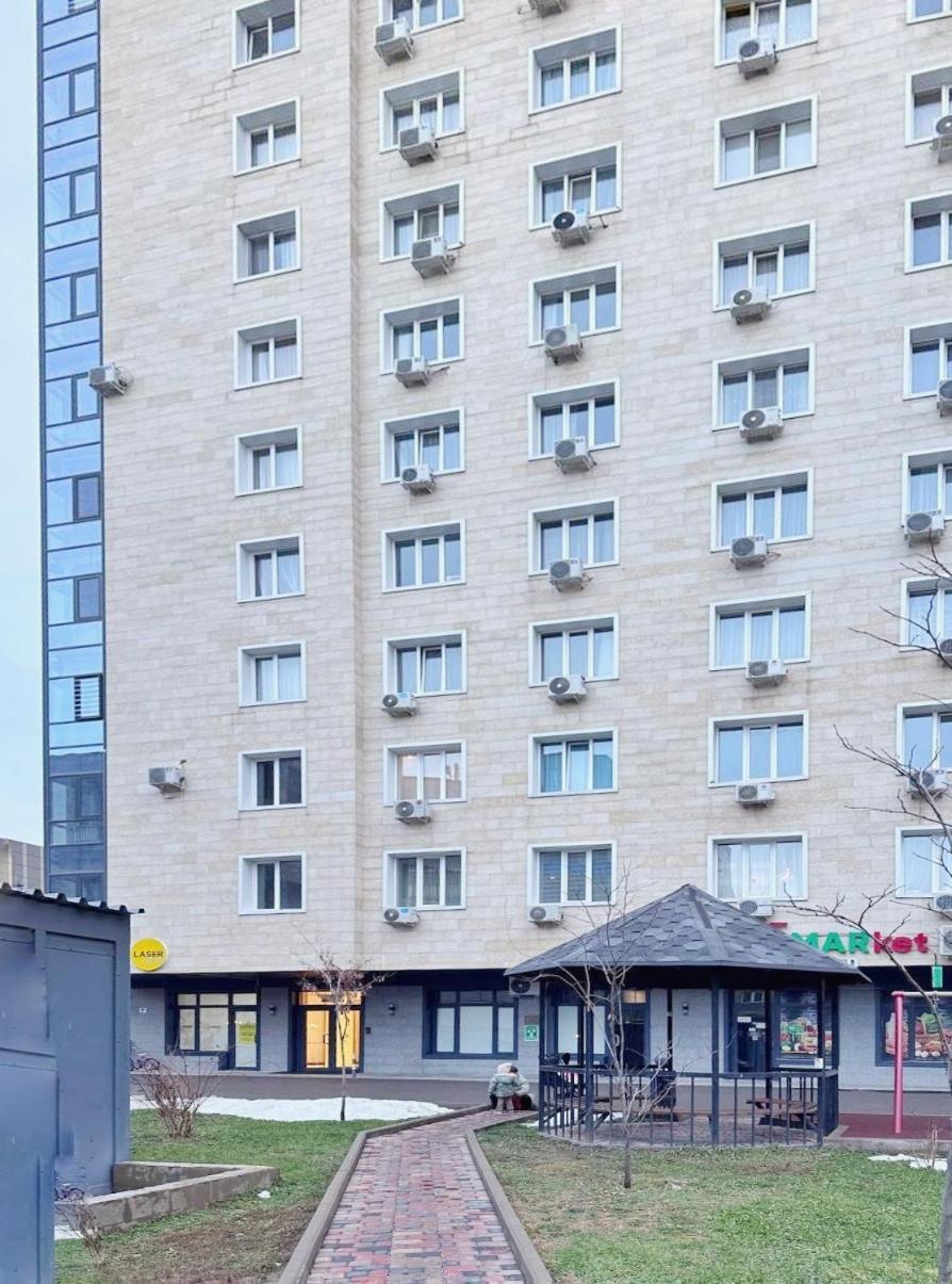 Modern Apartment In Golden Square 알마티 외부 사진
